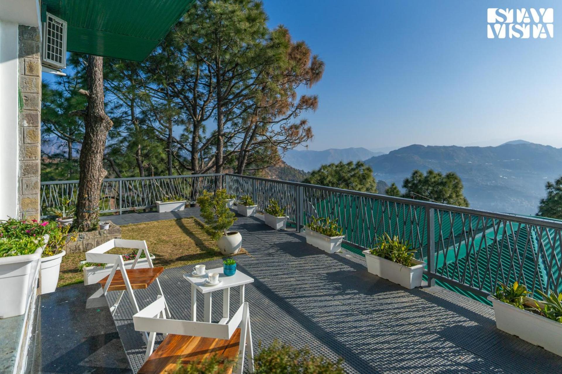 Stayvista At Serene With Outdoor Bonfire Barog ภายนอก รูปภาพ